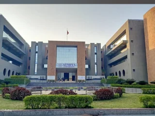 kjhjgfhsagzfsxhcvjbn